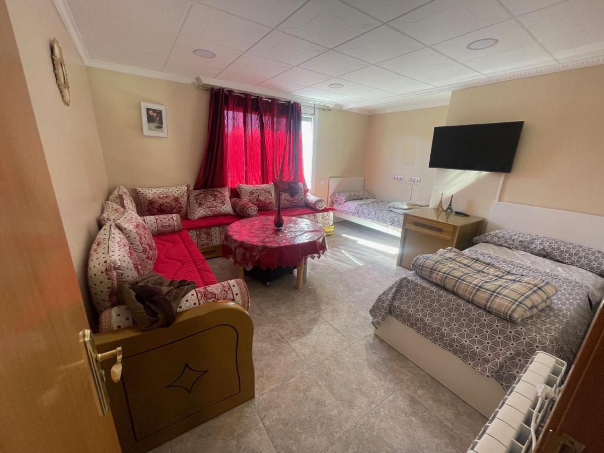 Apartamentos Atlas Terrassa V Eksteriør billede